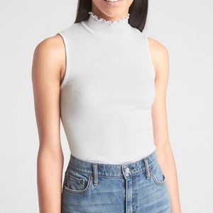 GAP Featherweight Ribbed Sleeveless Mockneck Top